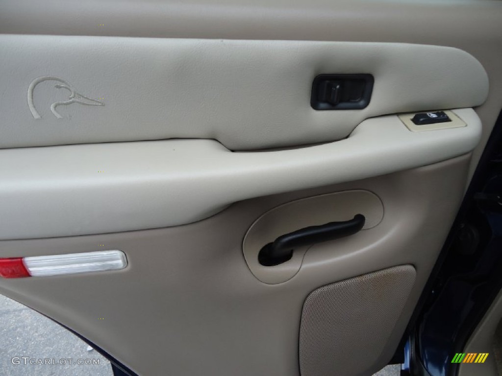 2002 Tahoe LT 4x4 - Indigo Blue Metallic / Tan/Neutral photo #18