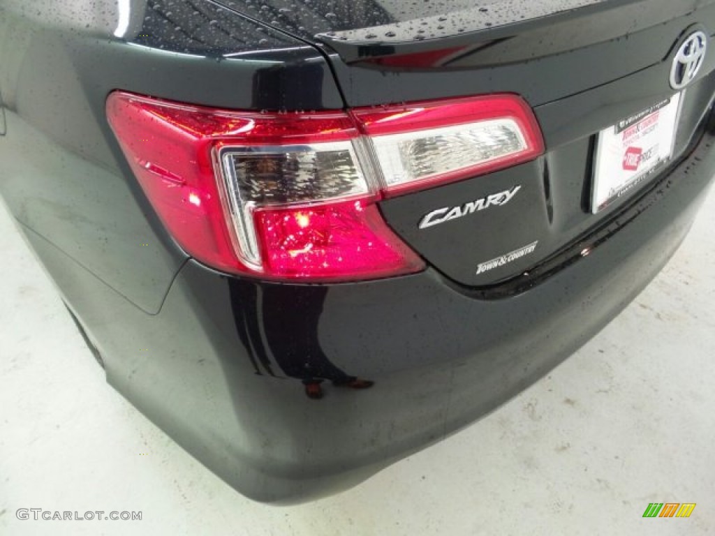 2014 Camry SE - Cosmic Gray Metallic / Black/Ash photo #8