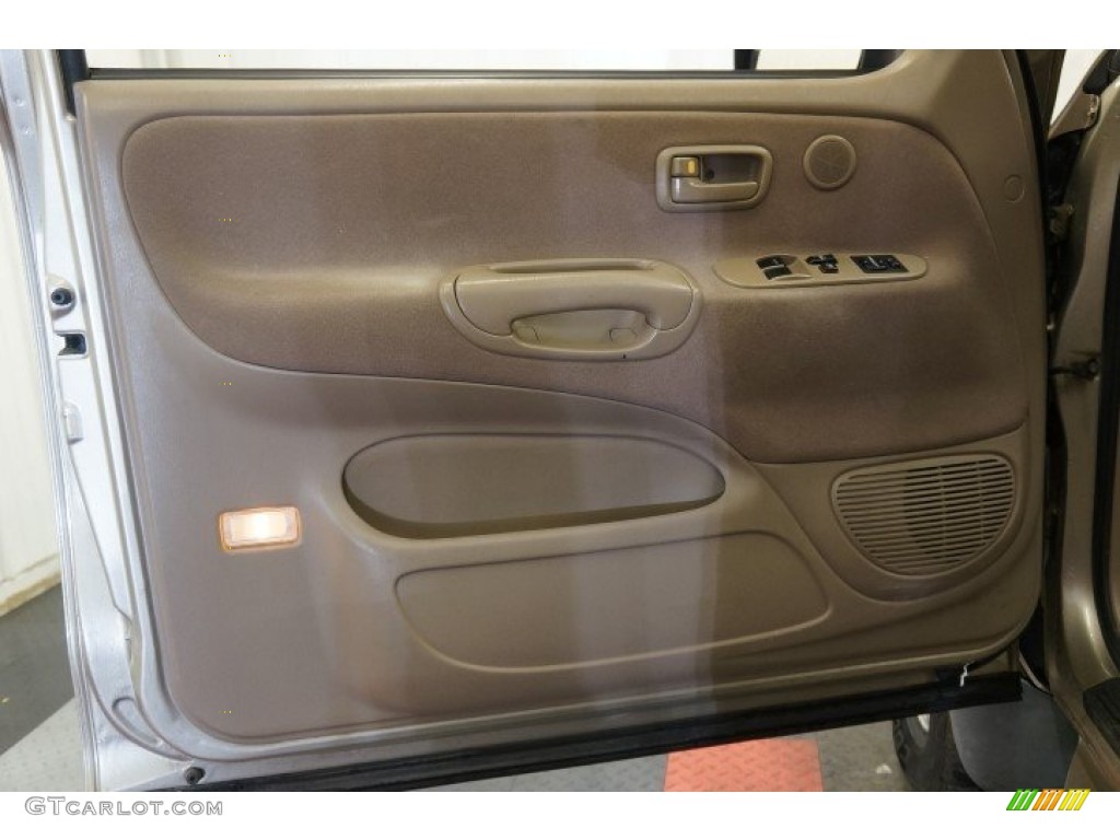 2002 Tundra SR5 Access Cab 4x4 - Desert Sand / Oak photo #12