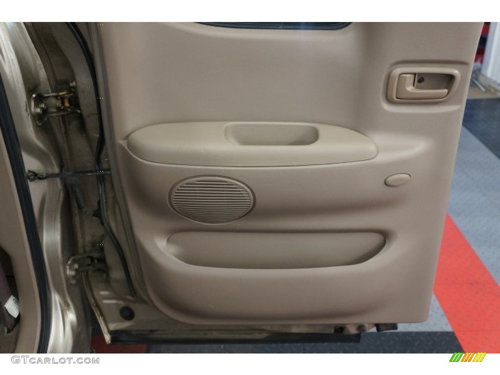 2002 Tundra SR5 Access Cab 4x4 - Desert Sand / Oak photo #14