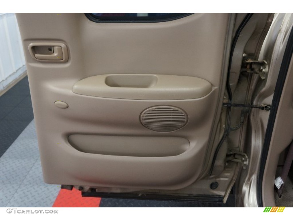 2002 Tundra SR5 Access Cab 4x4 - Desert Sand / Oak photo #15