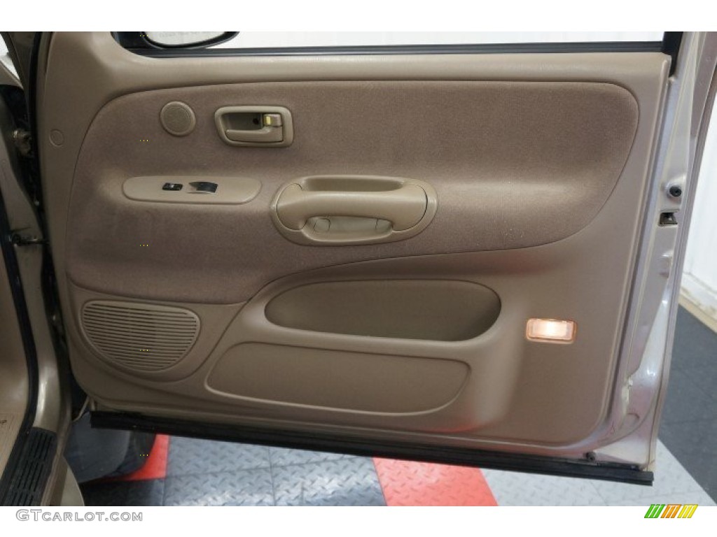 2002 Tundra SR5 Access Cab 4x4 - Desert Sand / Oak photo #16