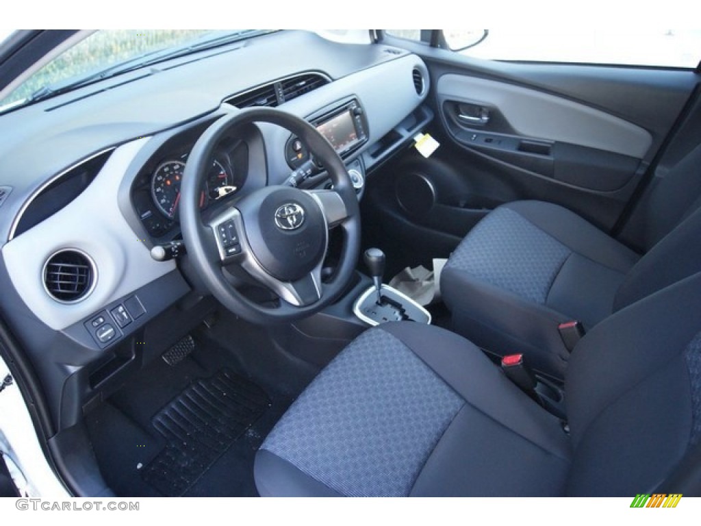 Black Interior 2015 Toyota Yaris 5-Door LE Photo #97792281