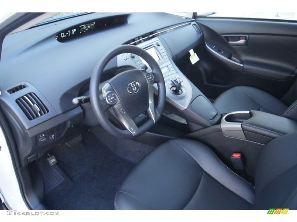 2015 Prius Persona Series Hybrid - Blizzard Pearl / Black photo #5