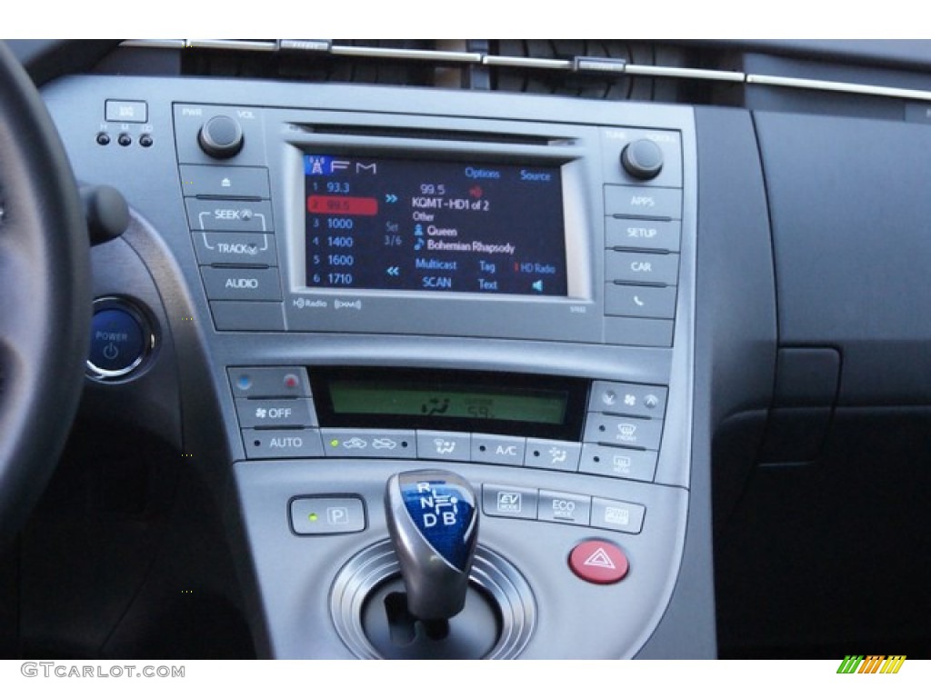 2015 Toyota Prius Persona Series Hybrid Controls Photo #97792818