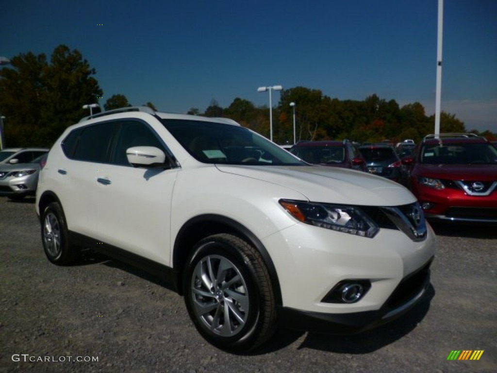 2015 Rogue SL AWD - Pearl White / Almond photo #1