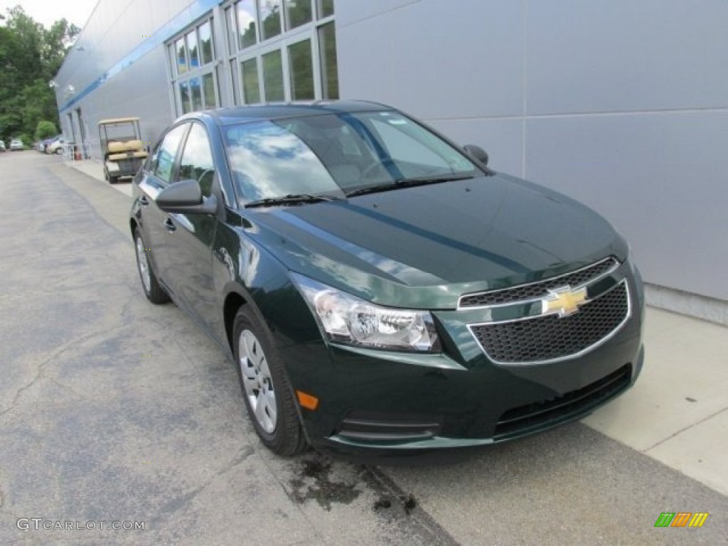 2014 Cruze LS - Rainforest Green Metallic / Jet Black/Medium Titanium photo #9