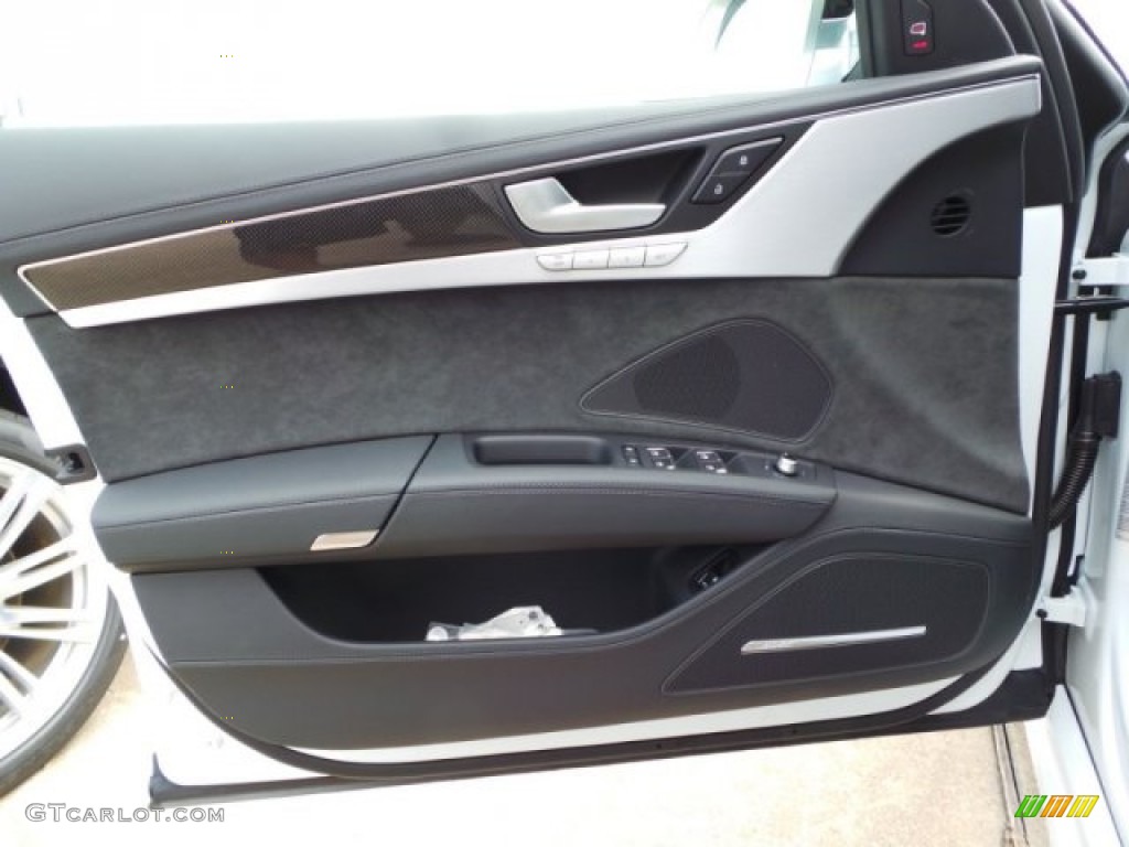 2015 Audi S8 quattro S Door Panel Photos
