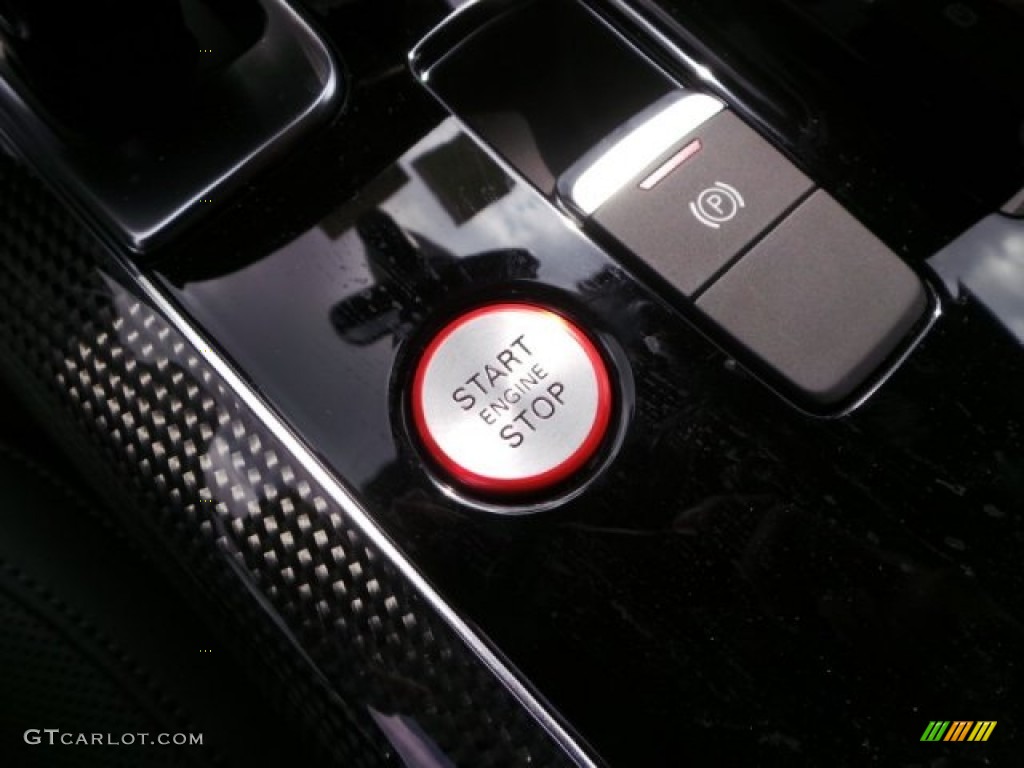 2015 Audi S8 quattro S Controls Photo #97799643