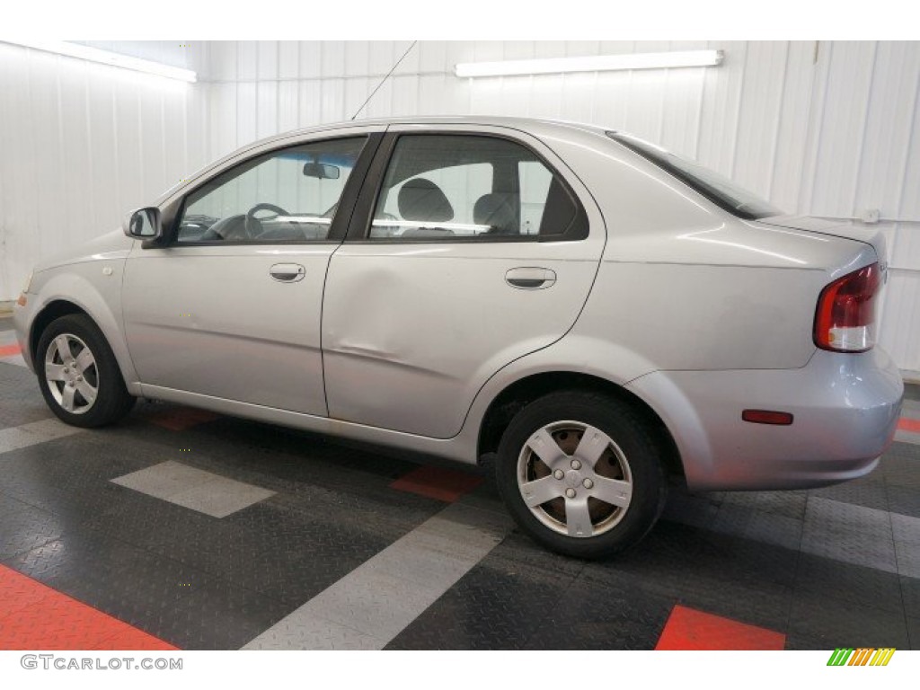 2006 Aveo LS Sedan - Cosmic Silver / Charcoal photo #11