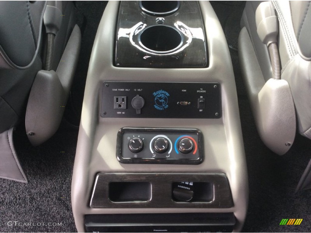 2014 Chevrolet Express 1500 AWD Passenger Conversion Controls Photo #97812117
