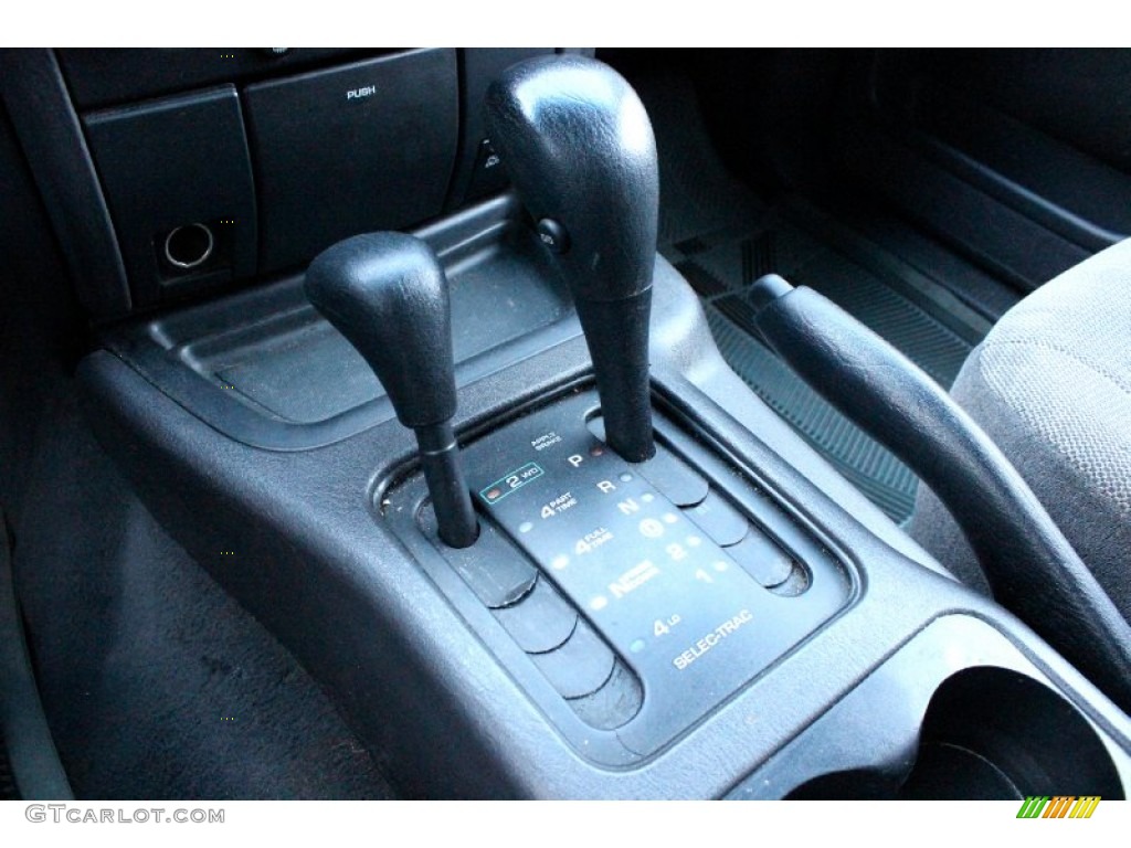 1999 Grand Cherokee Laredo 4x4 - Champagne Pearl / Agate photo #19