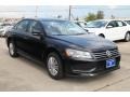 Black - Passat S Sedan Photo No. 1