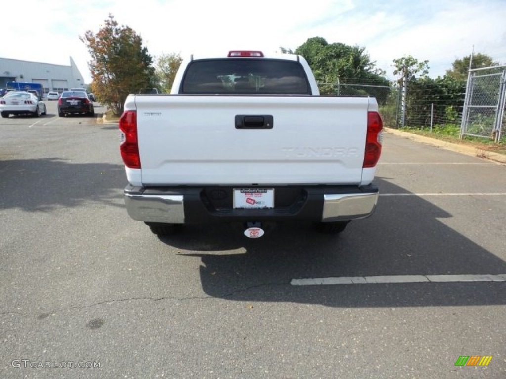 2015 Tundra Limited CrewMax 4x4 - Super White / Sand Beige photo #10