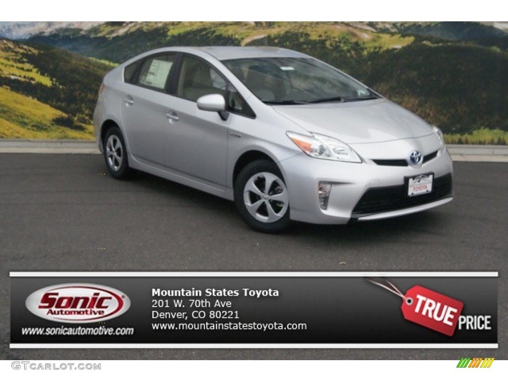 2015 Prius Four Hybrid - Classic Silver Metallic / Misty Gray photo #1