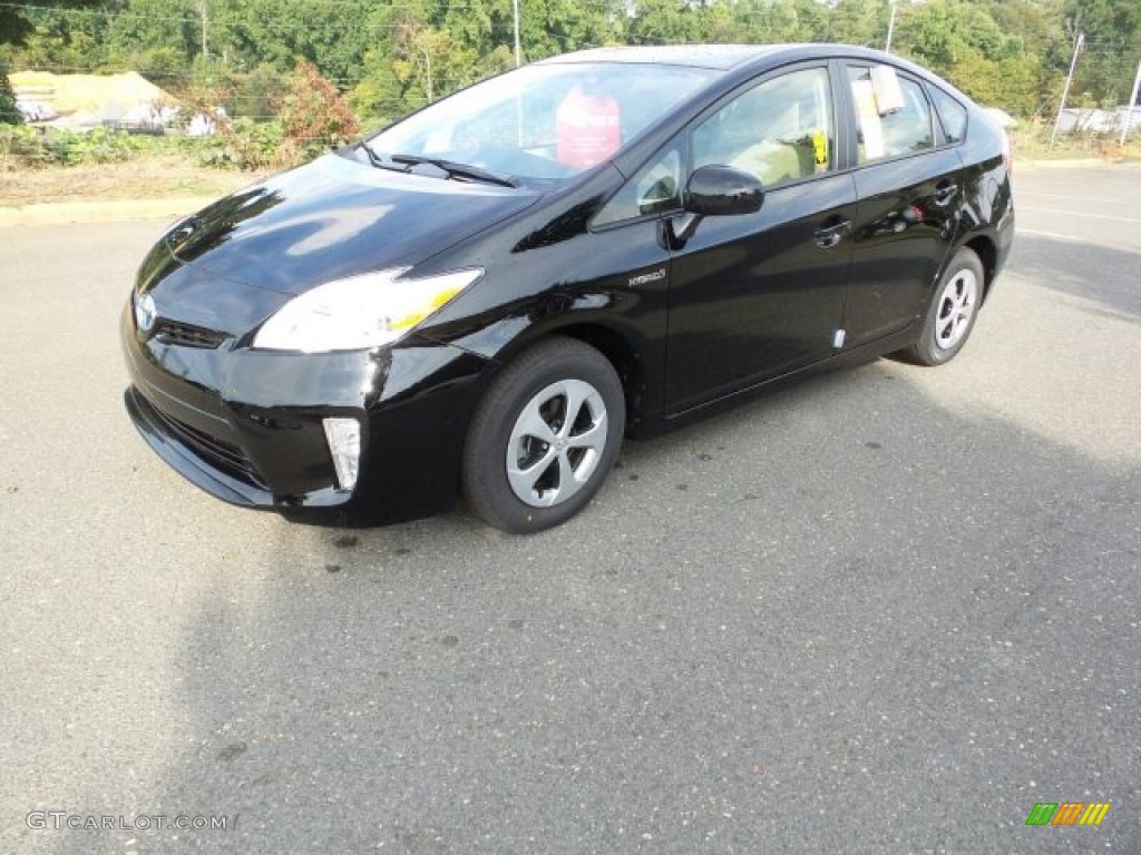 Black 2015 Toyota Prius Three Hybrid Exterior Photo #97838412