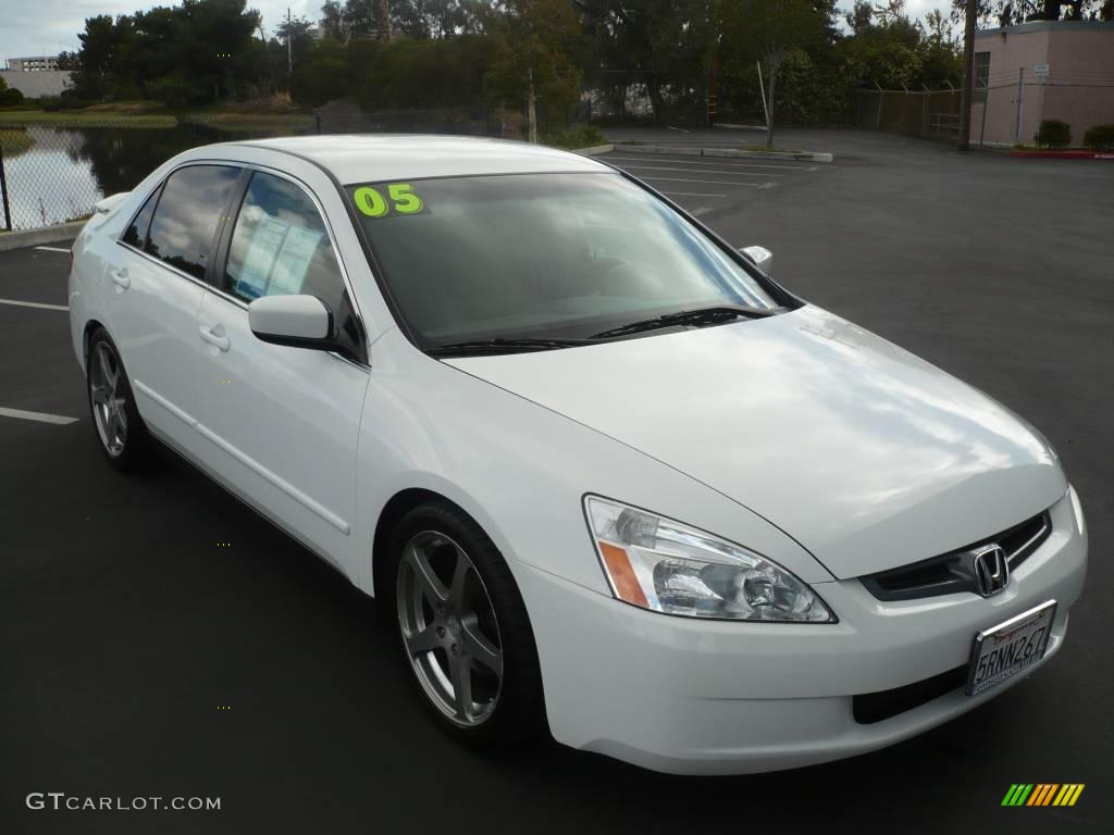 2005 Accord LX Sedan - Taffeta White / Ivory photo #1