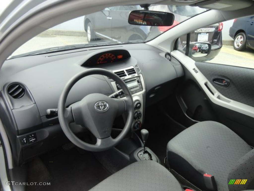 2011 Yaris 3 Door Liftback - Silver Streak Mica / Dark Charcoal photo #11