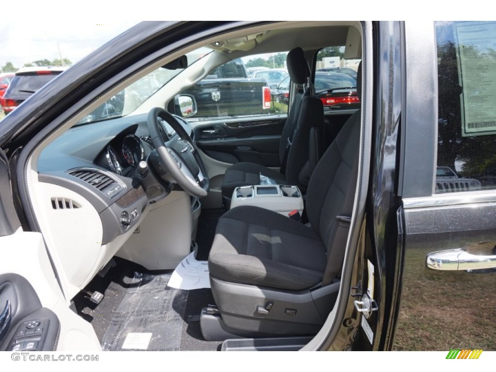 2015 Town & Country Touring - Brilliant Black Crystal Pearl / Black/Light Graystone photo #5