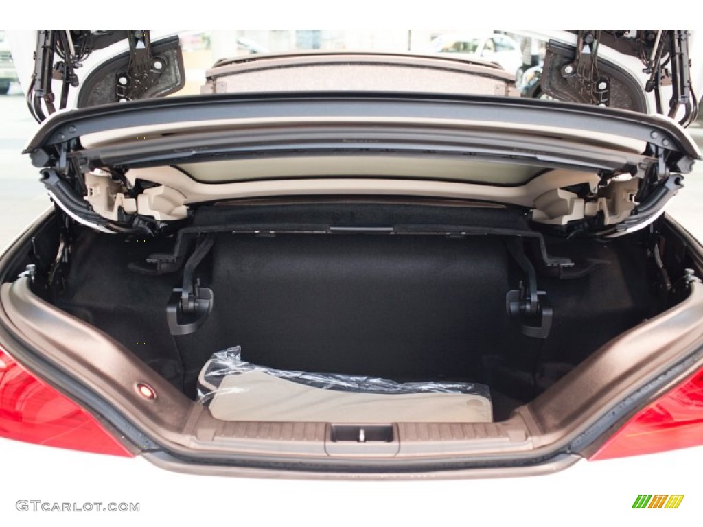 2015 Mercedes-Benz SL 550 Roadster Trunk Photos