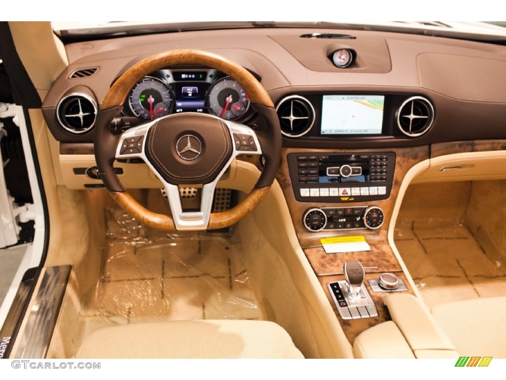 2015 Mercedes-Benz SL 550 Roadster Ginger Beige/Espresso Brown Dashboard Photo #97844562