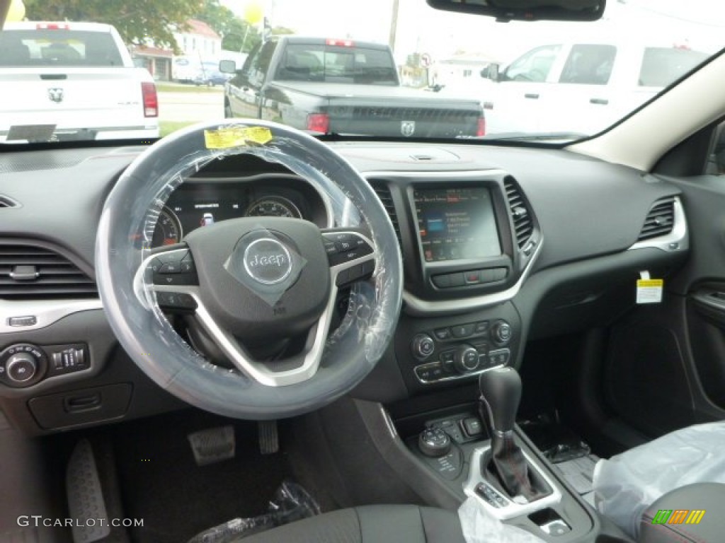 2015 Jeep Cherokee Trailhawk 4x4 Dashboard Photos