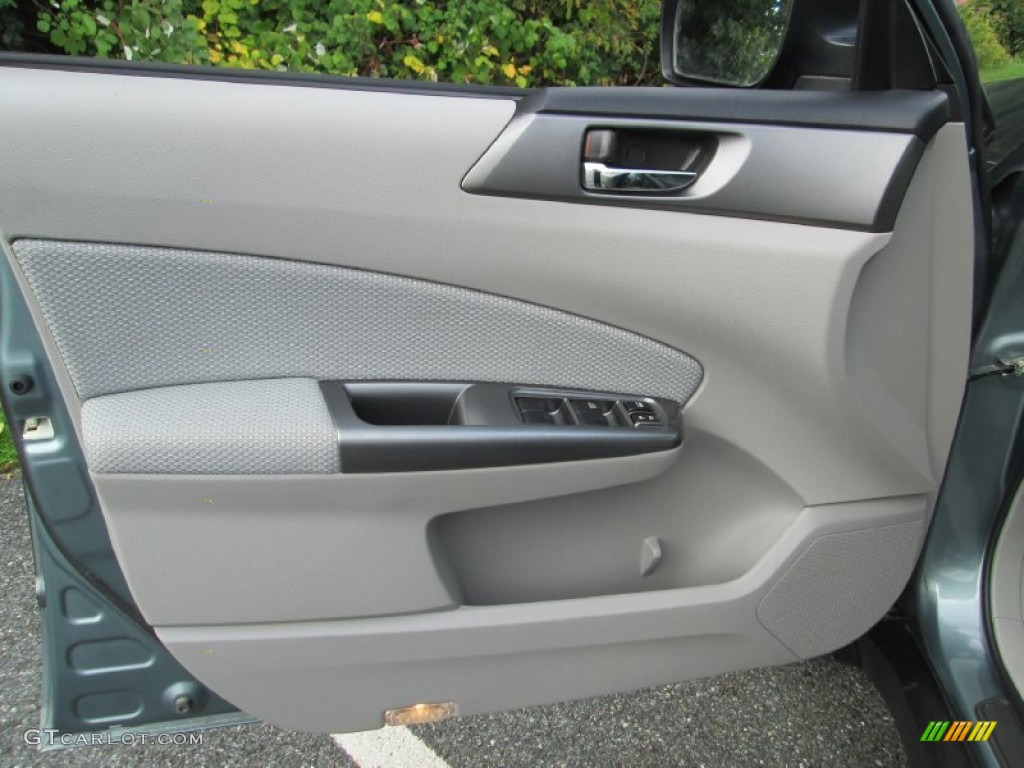 2011 Forester 2.5 X Premium - Sage Green Metallic / Platinum photo #12