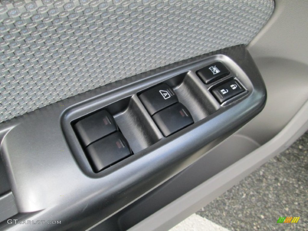 2011 Forester 2.5 X Premium - Sage Green Metallic / Platinum photo #13