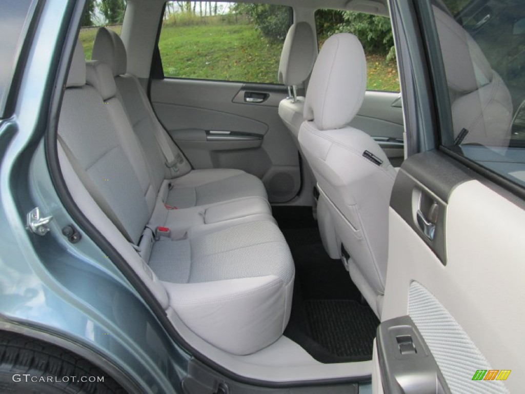 2011 Forester 2.5 X Premium - Sage Green Metallic / Platinum photo #18