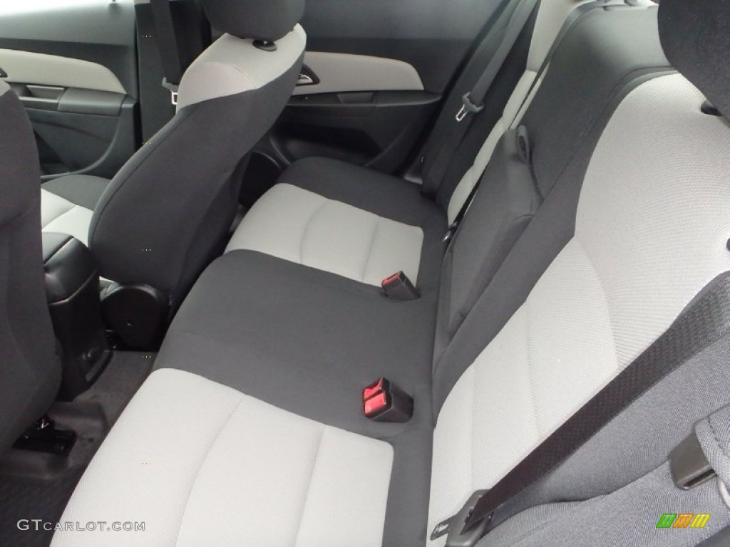 2014 Cruze LS - Rainforest Green Metallic / Jet Black/Medium Titanium photo #4