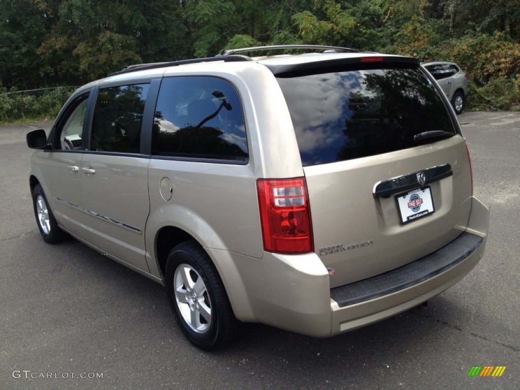 2008 Grand Caravan SXT - Light Sandstone Metallic / Medium Slate Gray/Light Shale photo #10