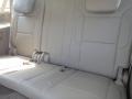 Summit White - Suburban LT 4WD Photo No. 5