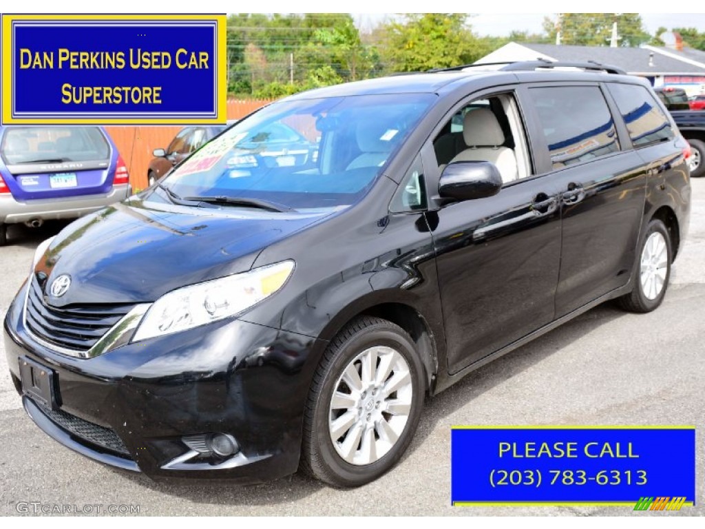 Black Toyota Sienna