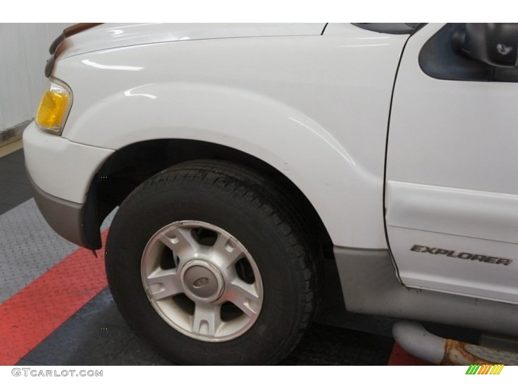 2001 Explorer Sport Trac  - Oxford White / Dark Graphite photo #58