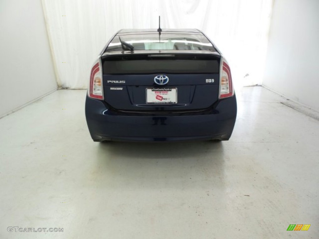2015 Prius Three Hybrid - Nautical Blue Metallic / Dark Gray photo #10