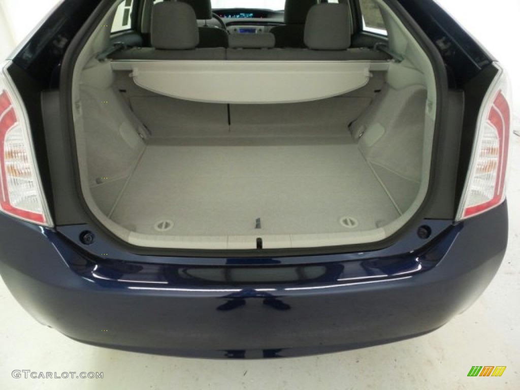 2015 Prius Three Hybrid - Nautical Blue Metallic / Dark Gray photo #15