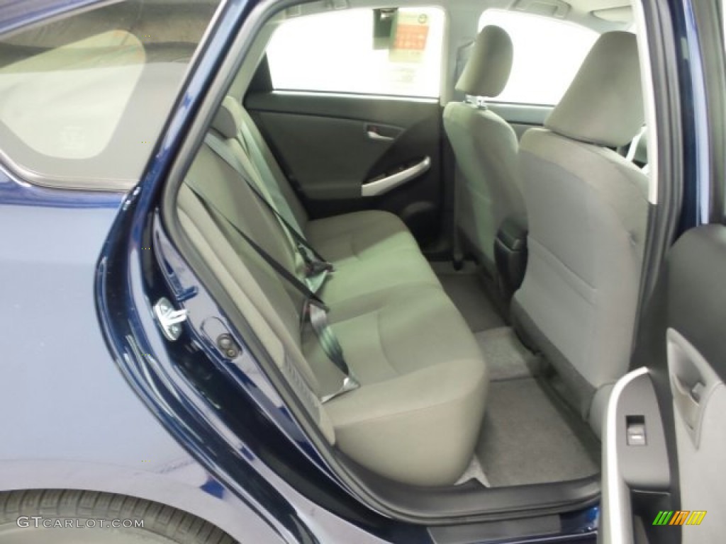 2015 Prius Three Hybrid - Nautical Blue Metallic / Dark Gray photo #16