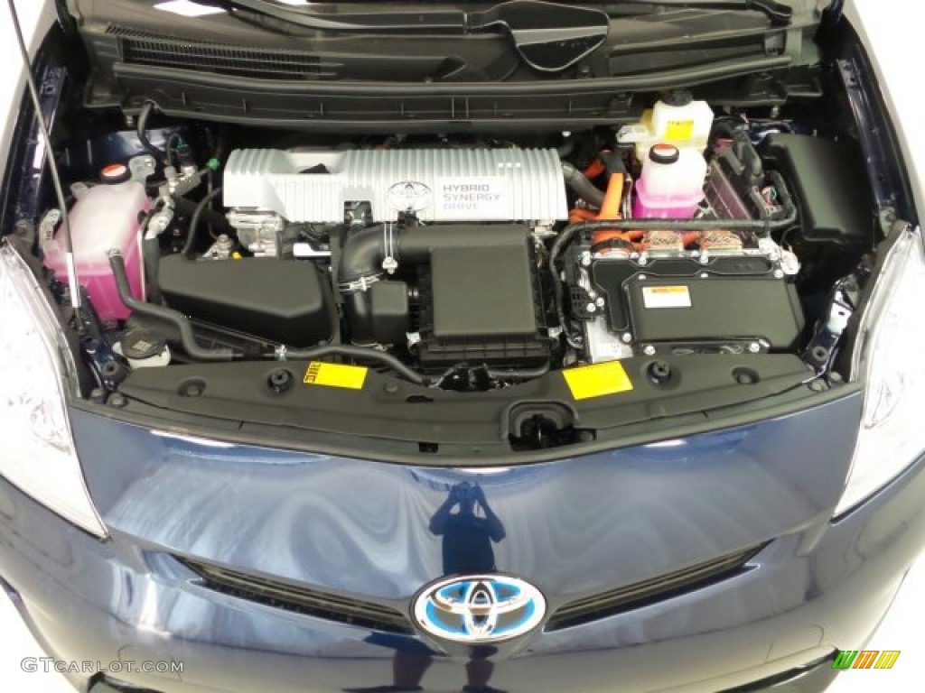 2015 Prius Three Hybrid - Nautical Blue Metallic / Dark Gray photo #25