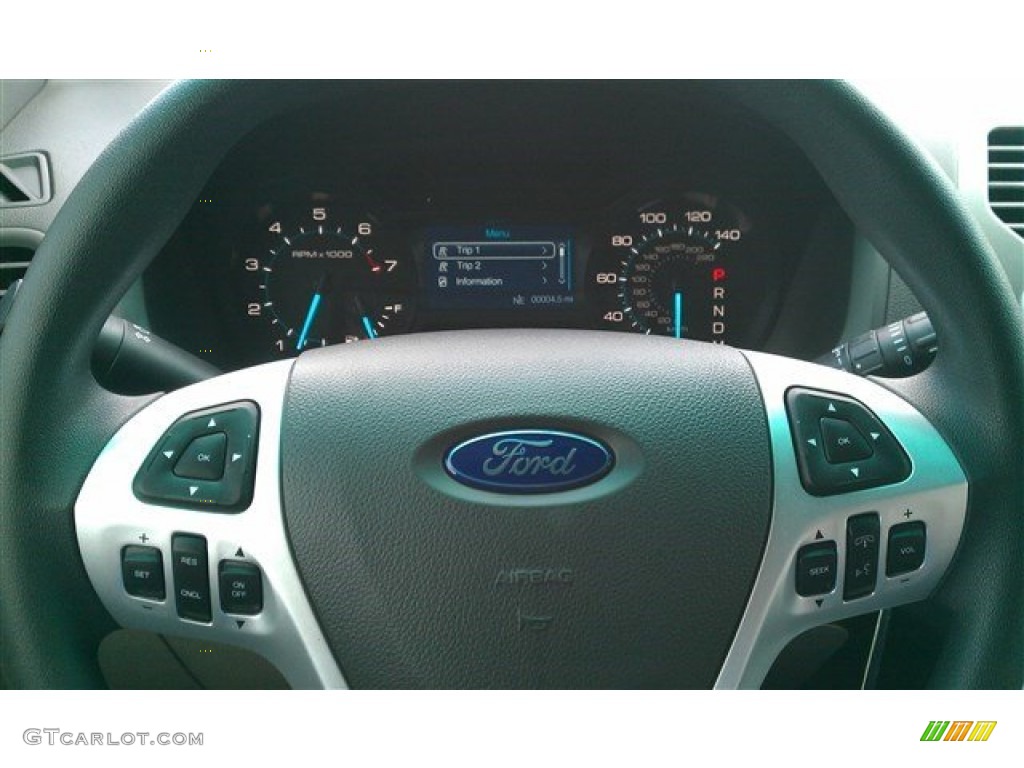 2015 Explorer FWD - Tuxedo Black / Medium Light Stone photo #25