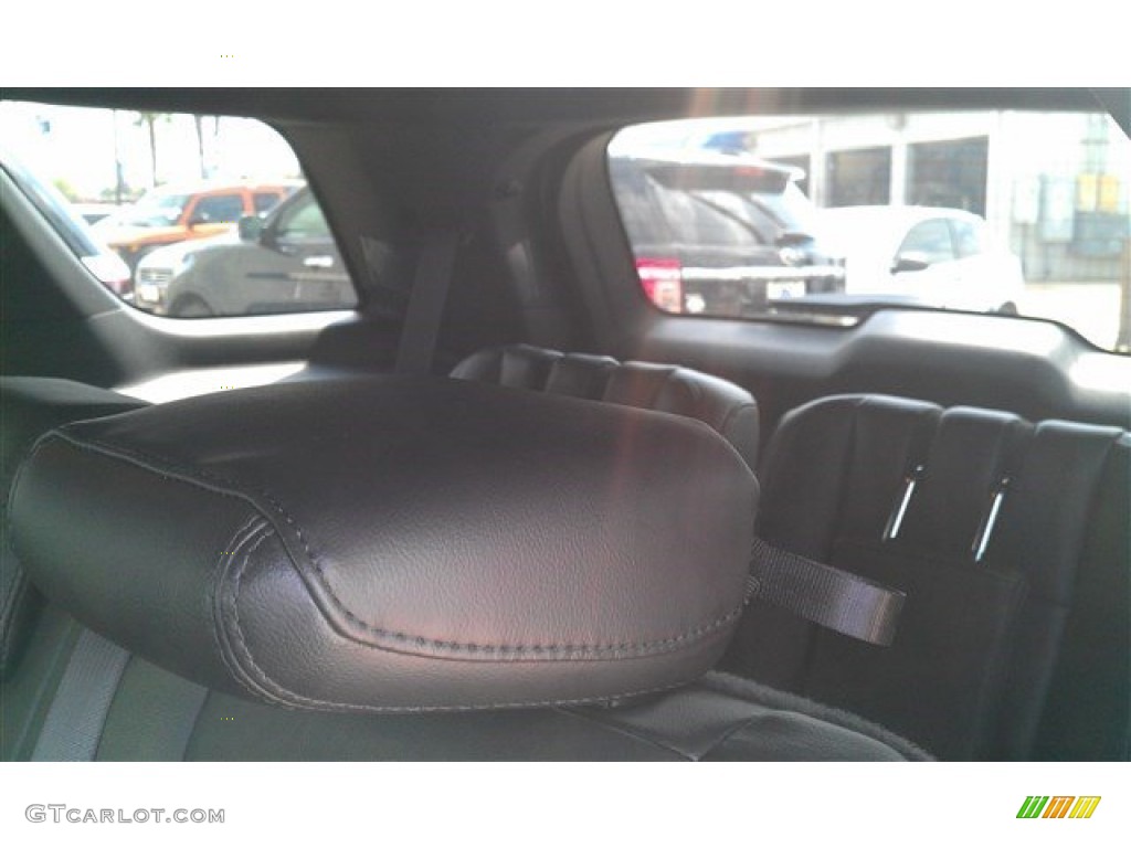 2015 Explorer XLT - Ingot Silver / Charcoal Black photo #10