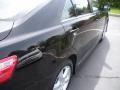 Black - Camry SE Photo No. 6