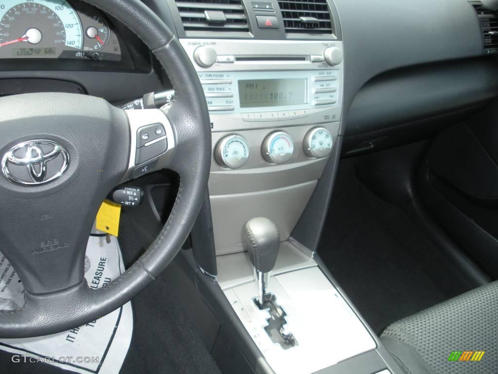 2007 Camry SE - Black / Dark Charcoal photo #16