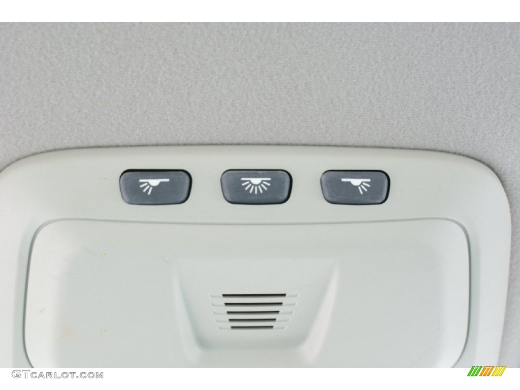 2005 XC70 AWD - Black / Taupe photo #40
