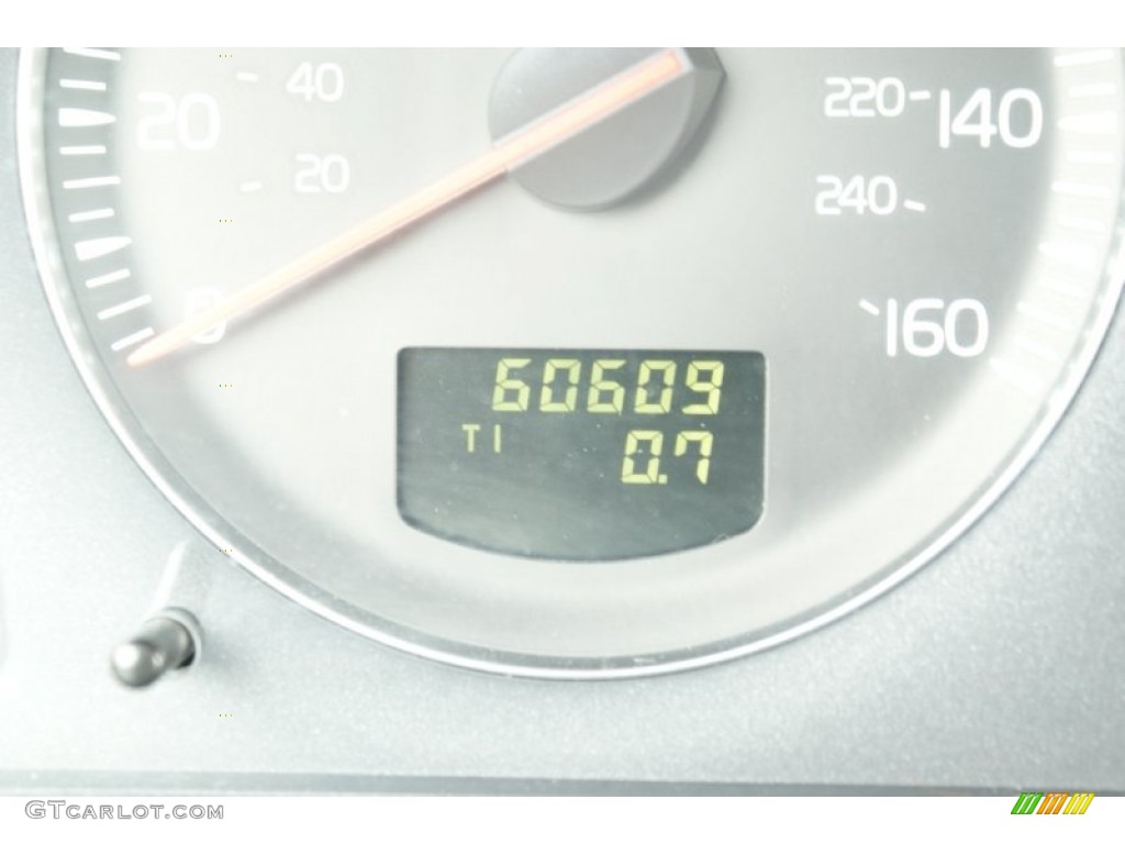 2005 XC70 AWD - Black / Taupe photo #43