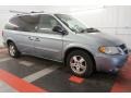 Butane Blue Pearl - Grand Caravan SXT Photo No. 6