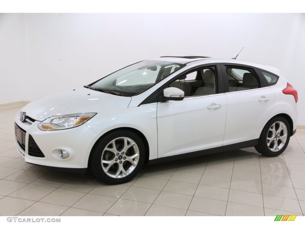 2012 Focus SEL 5-Door - White Platinum Tricoat Metallic / Stone photo #3