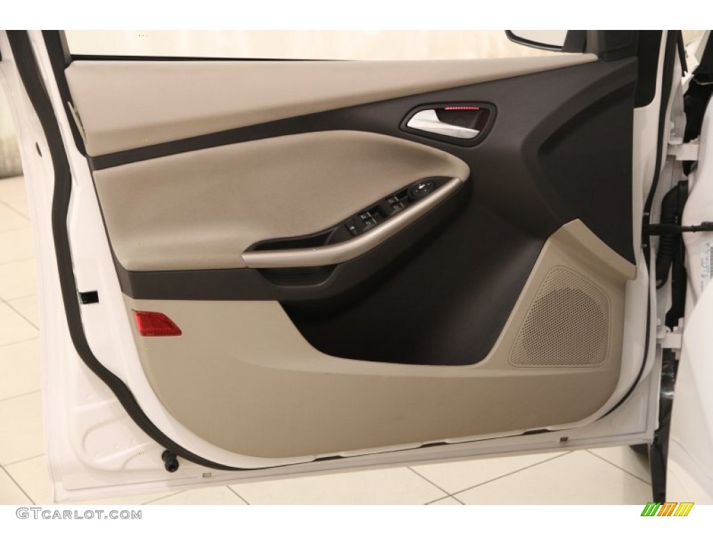 2012 Focus SEL 5-Door - White Platinum Tricoat Metallic / Stone photo #4