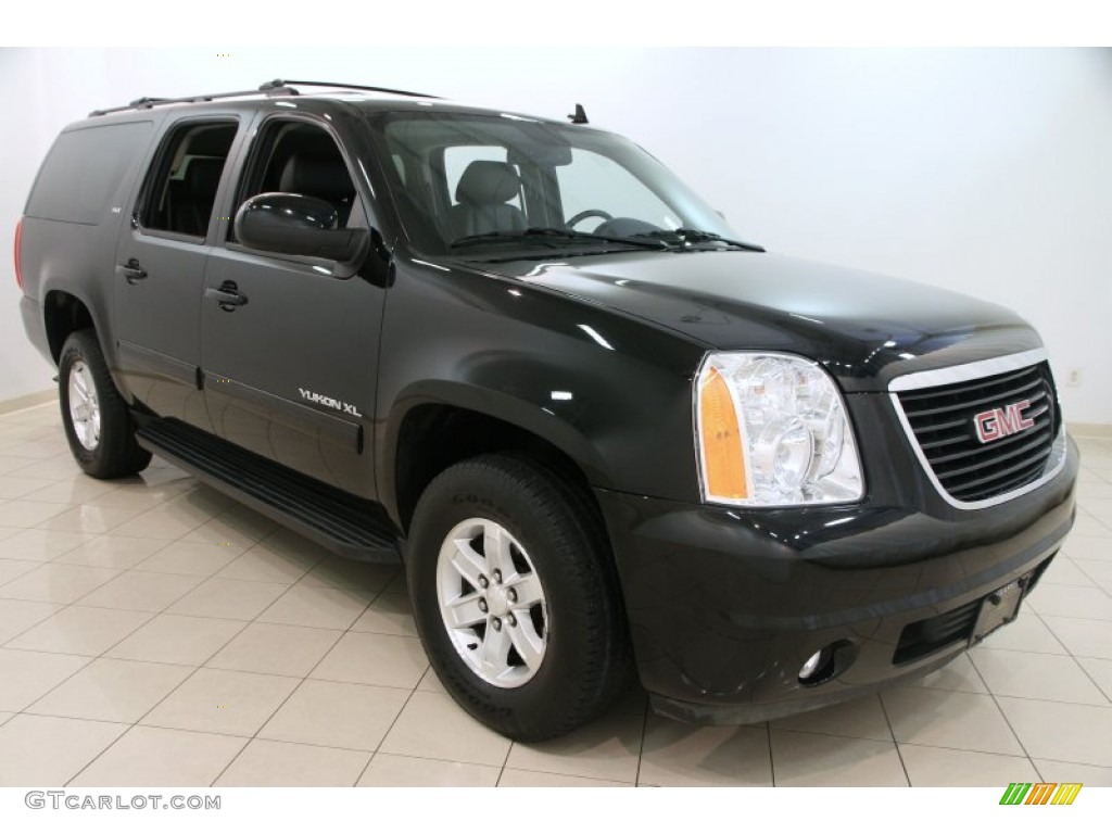 2014 Yukon XL SLT 4x4 - Onyx Black / Ebony photo #1