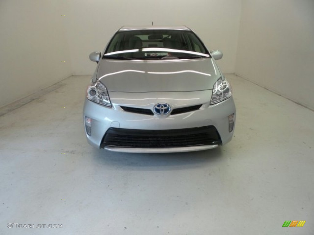 2015 Prius Two Hybrid - Classic Silver Metallic / Misty Gray photo #3