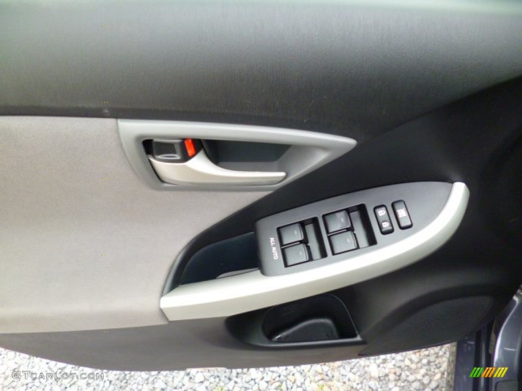 2013 Prius Plug-in Hybrid - Winter Gray Metallic / Dark Gray photo #12